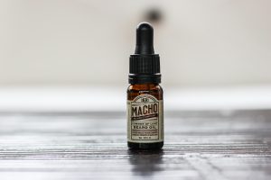 USO CORRECTO DEL ACEITE PARA BARBAS